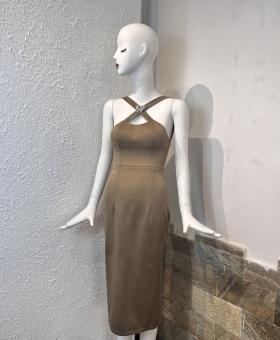 Đầm dây chéo đính bươm bướm