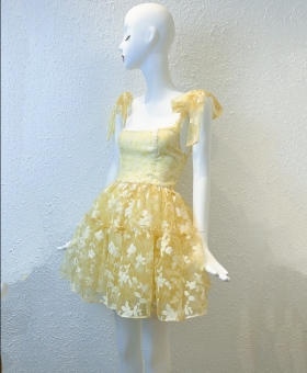 Đầm 2 dây nhún tầng